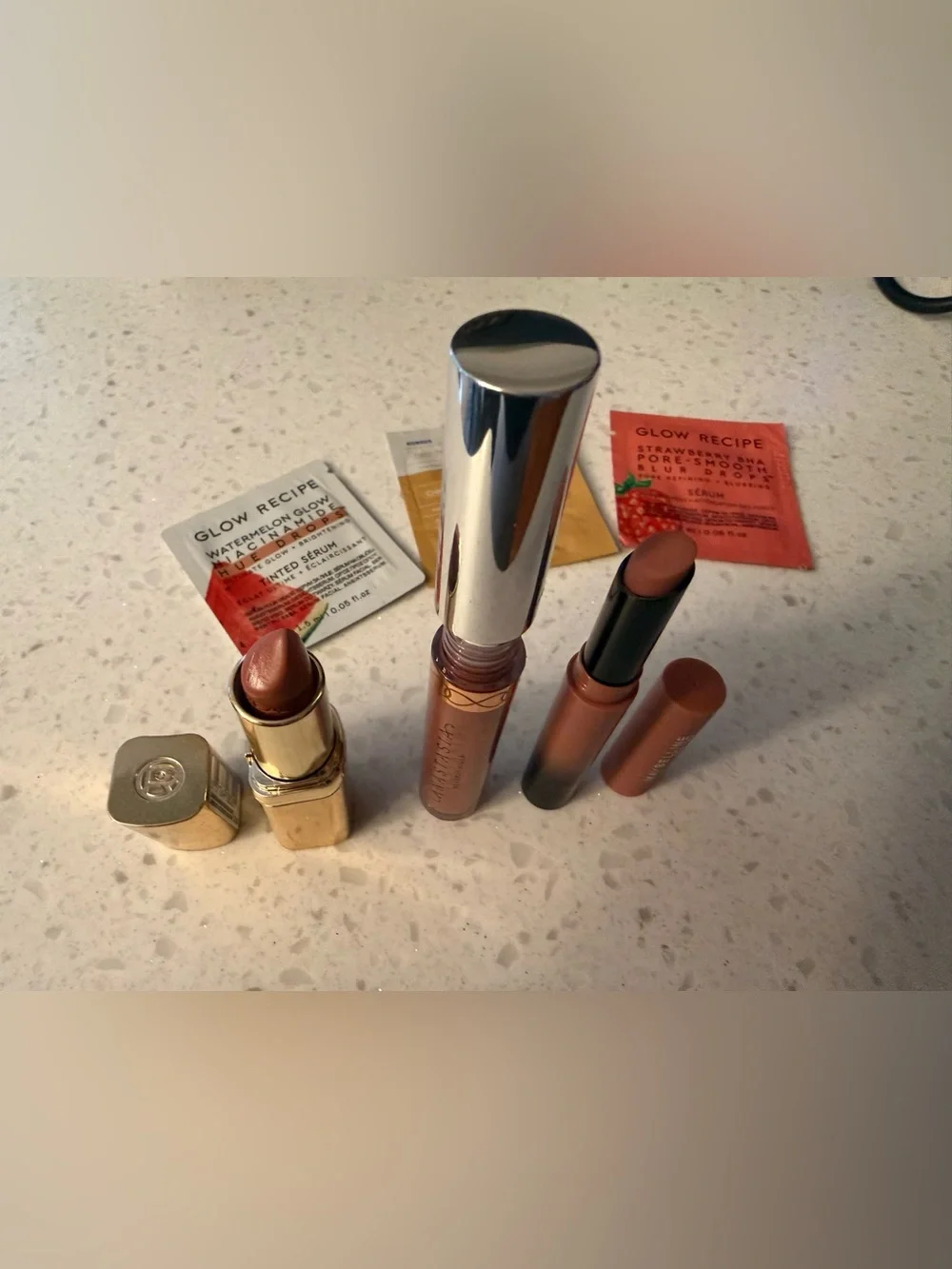 Lip stick/gloss and serum bundle